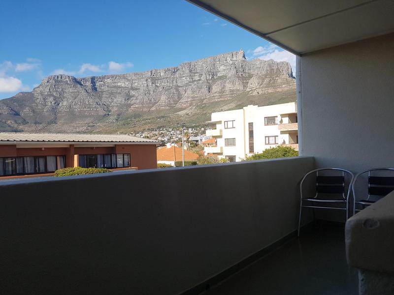 To Let 1 Bedroom Property for Rent in Tamboerskloof Western Cape